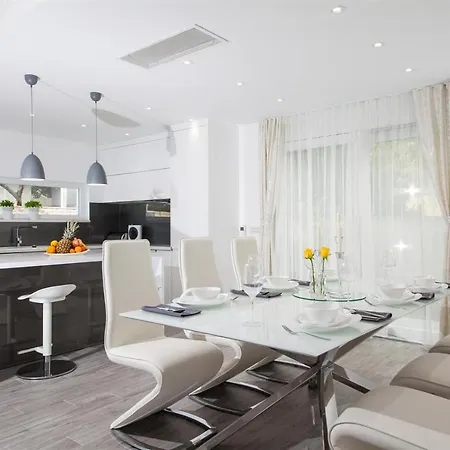 Geminus 1 Luxury In Makarska, Private Pool